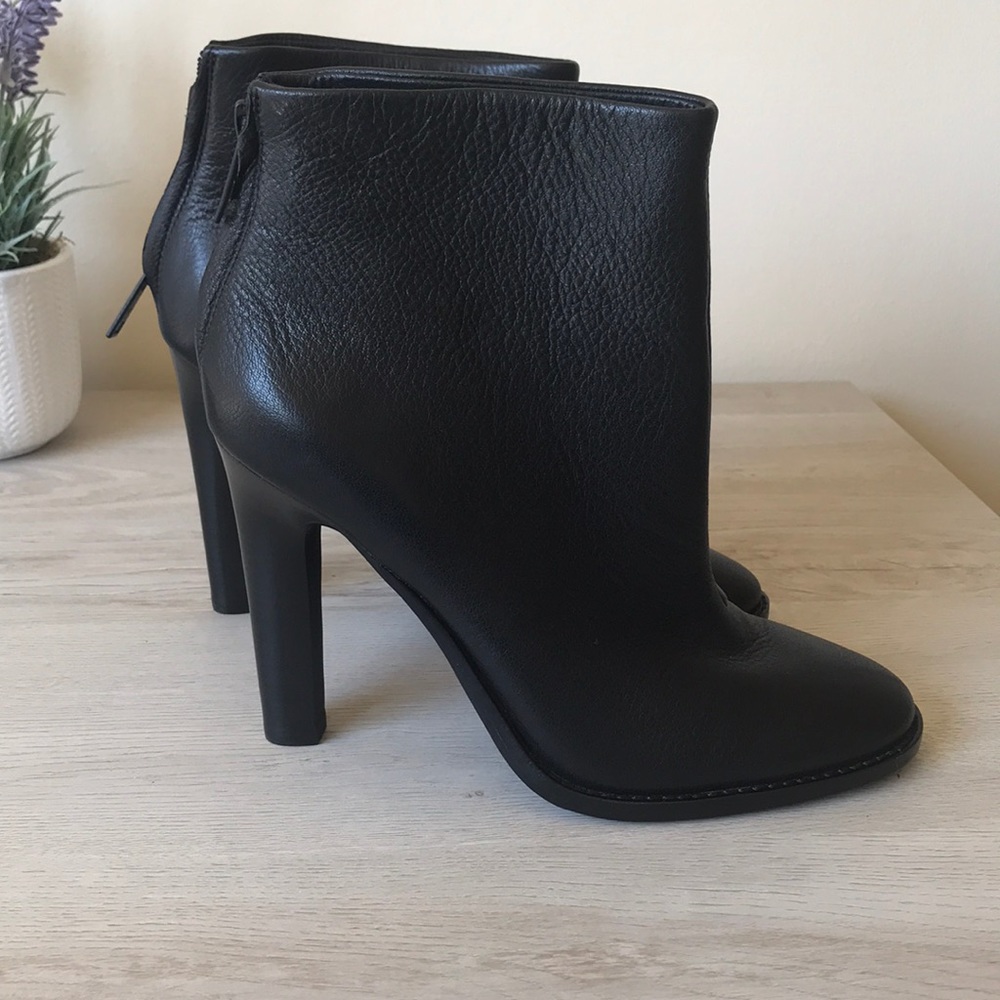 NWOT Joie Boots